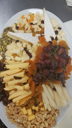 Caterer «Chow», reviews and photos, 116 W Park Ave, Elmhurst, IL 60126, USA