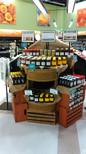 Grocery Store «Lowes Foods on Pine Grove Drive», reviews and photos, 805 Pine Grove Dr, Wilmington, NC 28403, USA