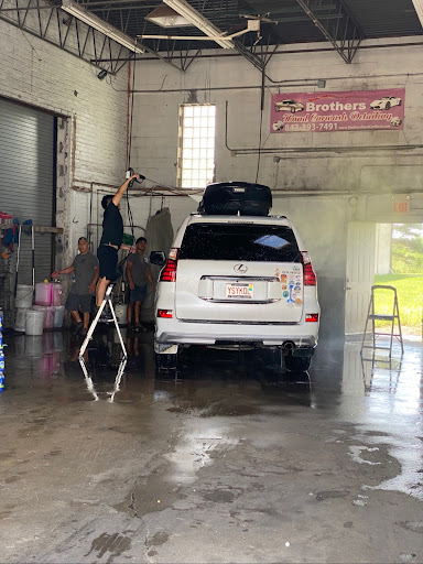 Brothers Hand Car Wash en Mundelein