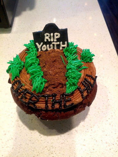 Bakery «Crème Cupcake + Dessert», reviews and photos, 543 28th St, Des Moines, IA 50312, USA