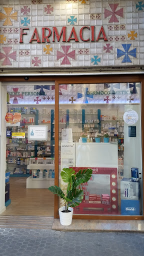 Pharmacy Giralda