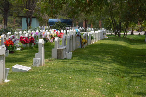 Jardines De La Eternidad, S.A. De C.V. en Moroleón
