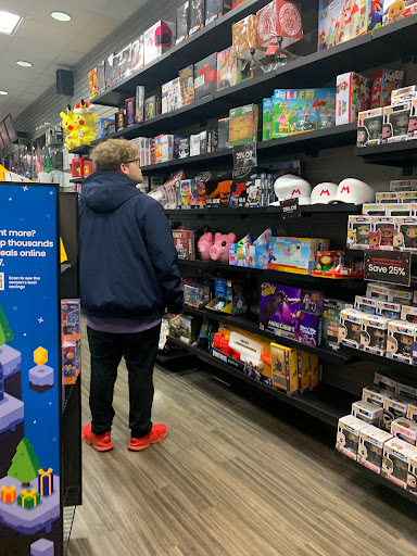 Video Game Store «GameStop», reviews and photos, 5555 Youngstown Warren Rd STE 295, Niles, OH 44446, USA