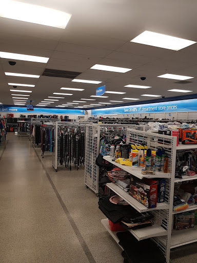 Clothing Store «Ross Dress for Less», reviews and photos, 921 E Commercial Blvd, Oakland Park, FL 33334, USA