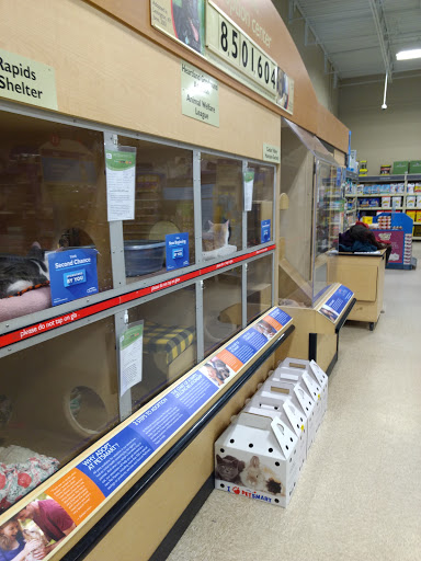 Pet Supply Store «PetSmart», reviews and photos, 4810 1st Ave NE, Cedar Rapids, IA 52402, USA