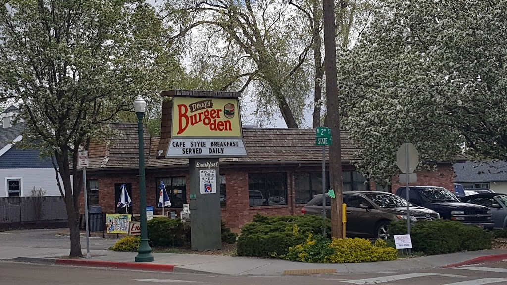 Doug's Burger Den 83616