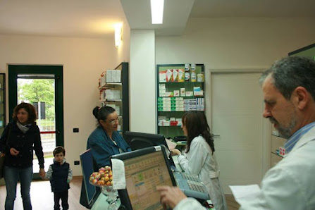 Farmacia Santa Giustina Via Avv. G. Forni, 1, 27010 Inverno e Monteleone PV, Italia