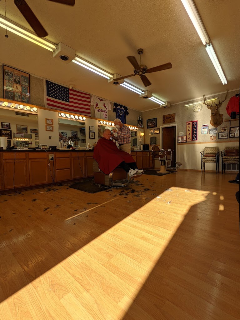 Ron's Again Barber Shop 63031