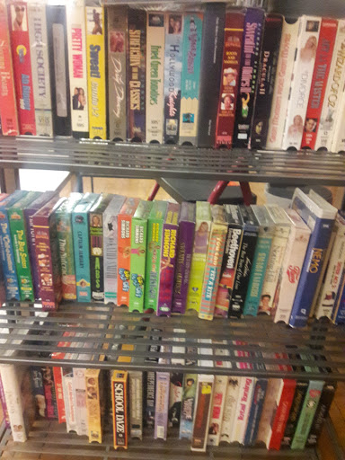 Thrift Store «Out of the Closet - Brooklyn», reviews and photos, 475 Atlantic Ave, Brooklyn, NY 11217, USA