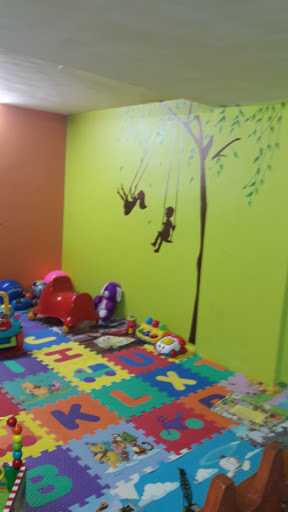 Saxena Child Care And Vaccination Centre