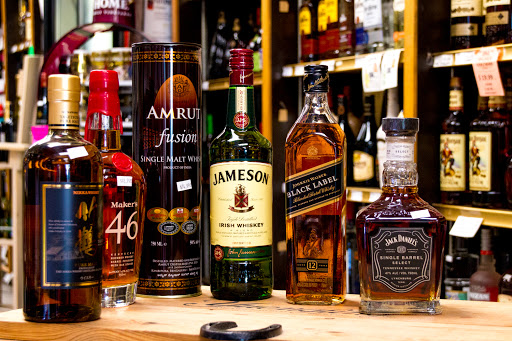 Liquor Store «Hidden Lake Liquors and Bar», reviews and photos, 2011 NJ-27, Somerset, NJ 08873, USA