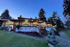 Ling Shen Ching Tze Temple image