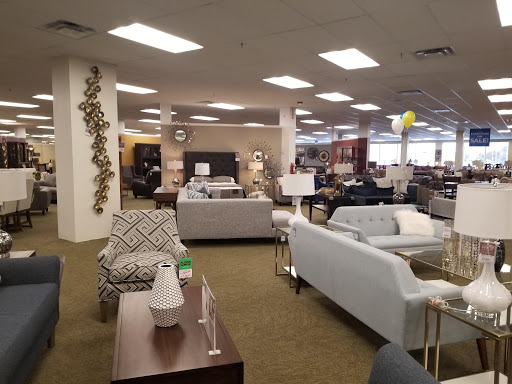 Furniture Store «Raymour & Flanigan Furniture and Mattress Store», reviews and photos, 2795 Richmond Ave, Staten Island, NY 10314, USA