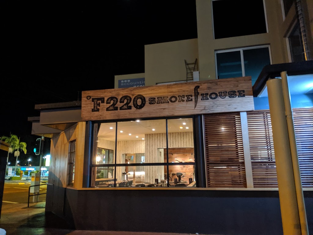 F220 Smokehouse Restaurant & Bar 2250