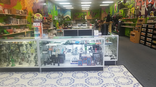 Tobacco Shop «Wonderland Smoke Shop- Brick», reviews and photos, 905 NJ-70, Brick, NJ 08723, USA