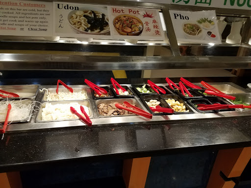 Shopping Mall «Signal Hills Shopping Center», reviews and photos, 1225 S Robert St, West St Paul, MN 55118, USA