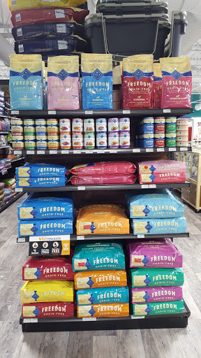 Pet Supply Store «Pet Supermarket, Inc.», reviews and photos, 1052 Peachtree Industrial Blvd, Suwanee, GA 30024, USA