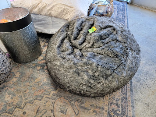 Home Goods Store «Yard Sale USA», reviews and photos, 562 Nissan Dr, Smyrna, TN 37167, USA