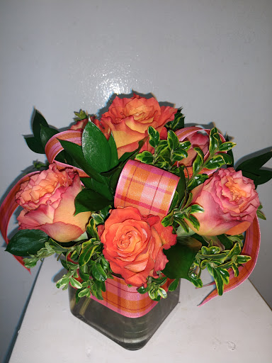 Florist «Mystical Gardens Flower Shop/Palmetto Florist», reviews and photos, 4576 New Jesup Hwy, Brunswick, GA 31520, USA