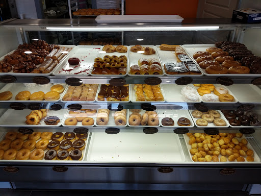 Donut Shop «Sarah Donuts», reviews and photos, 7110 McGinnis Ferry Rd c, Suwanee, GA 30024, USA