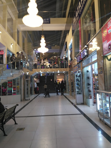 Plaza Real Shopping Center