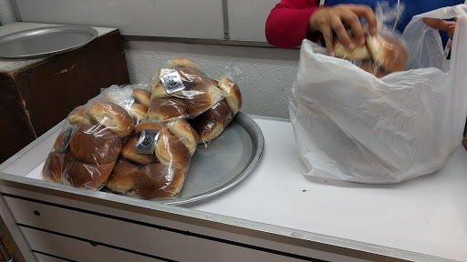 Tienda de panes cocidos al vapor Saltillo