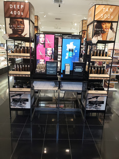 Cosmetics Store «SEPHORA», reviews and photos, 2077 Tyler St & Riverside Freeway, Riverside, CA 92503, USA