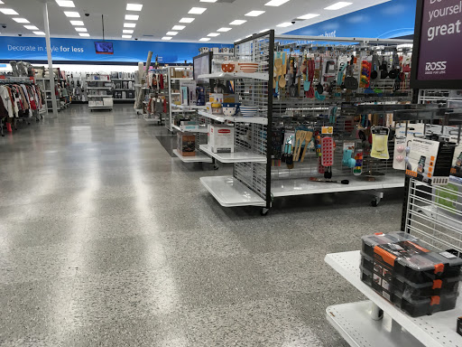 Clothing Store «Ross Dress for Less», reviews and photos, 415 South State Road 7, Hollywood, FL 33023, USA