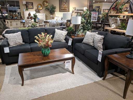 Shopping Mall «Frederick Shopping Center», reviews and photos, 1305 W 7th St, Frederick, MD 21702, USA