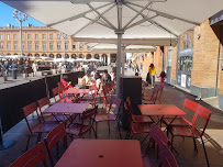 Atmosphère du Restaurant de hamburgers McDonald's Toulouse Capitole - n°11