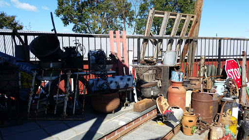 Antique Furniture Store «Old American Barn», reviews and photos, 107 Martinsburg Ave, Gordonsville, VA 22942, USA