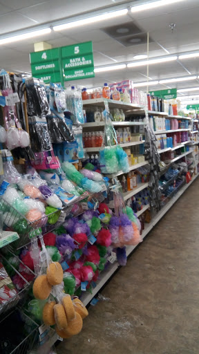 Dollar Store «Dollar Tree», reviews and photos, 433 E Sheridan St, Dania Beach, FL 33004, USA