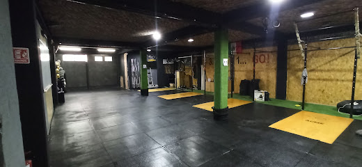 ACME Crossfit - Entrada por, Calle Cascabel 242 Primer Piso, Av. 4a. Avenida, 57000 Nezahualcóyotl, Méx., Mexico