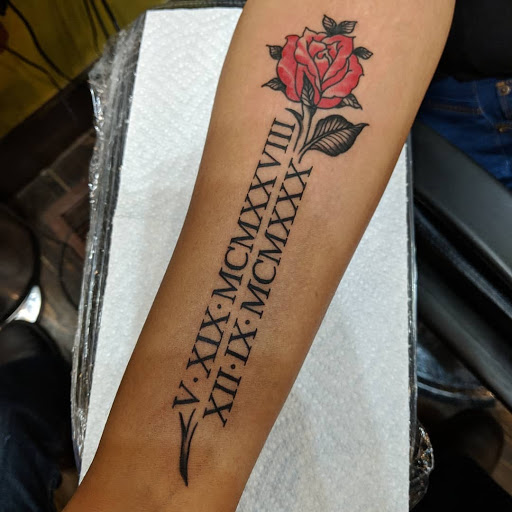 Explore cute bee tattoo ideas, creative tattoo ideas in Chicago, available at Studio One Chicago