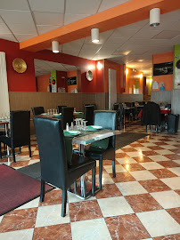 Atmosphère du Restaurant indien Restaurant Punjab Rana à Évreux - n°4
