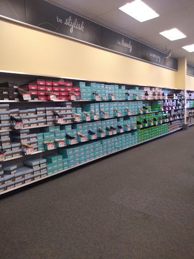 Shoe Store «Shoe Carnival», reviews and photos, 360 Silhavy Rd, Valparaiso, IN 46383, USA