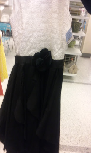 Clothing Store «Ross Dress for Less», reviews and photos, 2590 Bell Rd, Auburn, CA 95603, USA