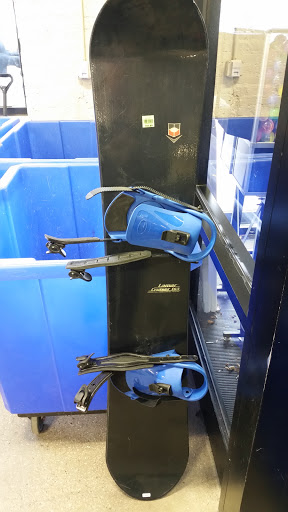 Thrift Store «Goodwill Store & Donation Center», reviews and photos, 675 W North Ave, Elmhurst, IL 60126, USA