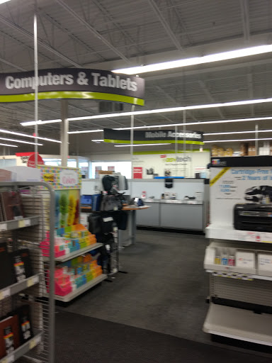 Office Supply Store «Staples», reviews and photos, 24 Maxwell Dr, Clifton Park, NY 12065, USA