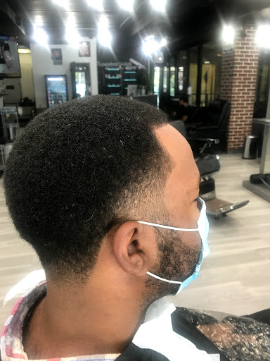 Barber Shop «MaestroShave Barbershop», reviews and photos, 770 N LaSalle Dr, Chicago, IL 60654, USA