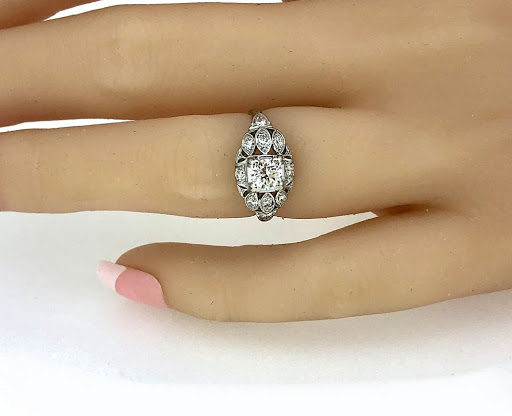 Jewelry Store «Gesner Estate Jewelry», reviews and photos, 1600 W Bay Dr, Largo, FL 33770, USA