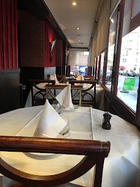 Atmosphère du Restaurant libanais Al Ajami à Paris - n°10