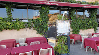 Atmosphère du Restaurant La Vieille Auberge à Cassis - n°11