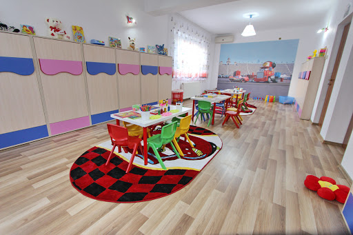 MAGIC WORLD KINDERGARTEN KINDERGARTEN