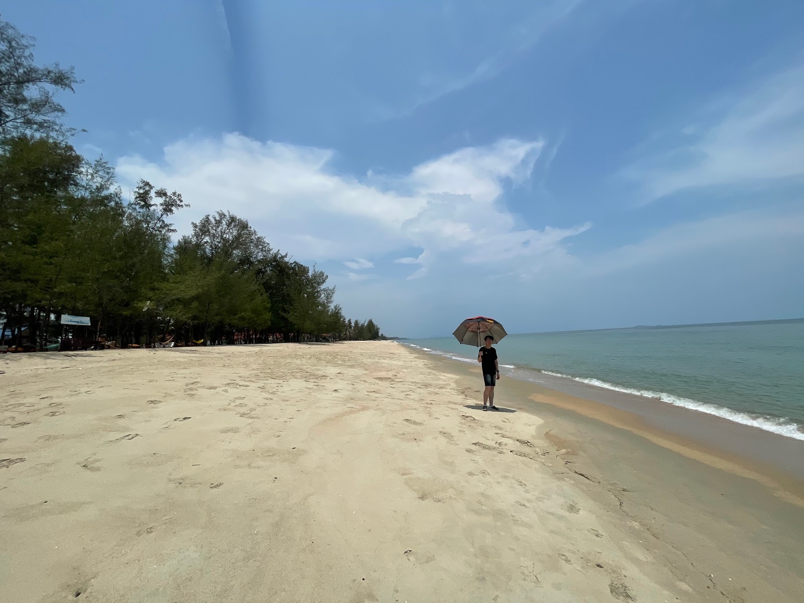 Foto de Saeng Arun Beach área parcialmente de hotel