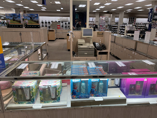 Department Store «Sears», reviews and photos, 50 Mall Dr W, Jersey City, NJ 07310, USA