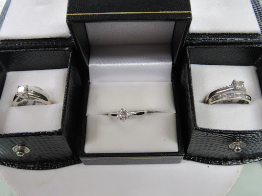 Pawn Shop «Meriden Pawn LLC», reviews and photos, 273 W Main St, Meriden, CT 06451, USA