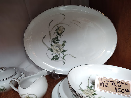 Antique Store «Hidden Talent Gifts & Antiques», reviews and photos, 400 S Main St, McGregor, TX 76657, USA