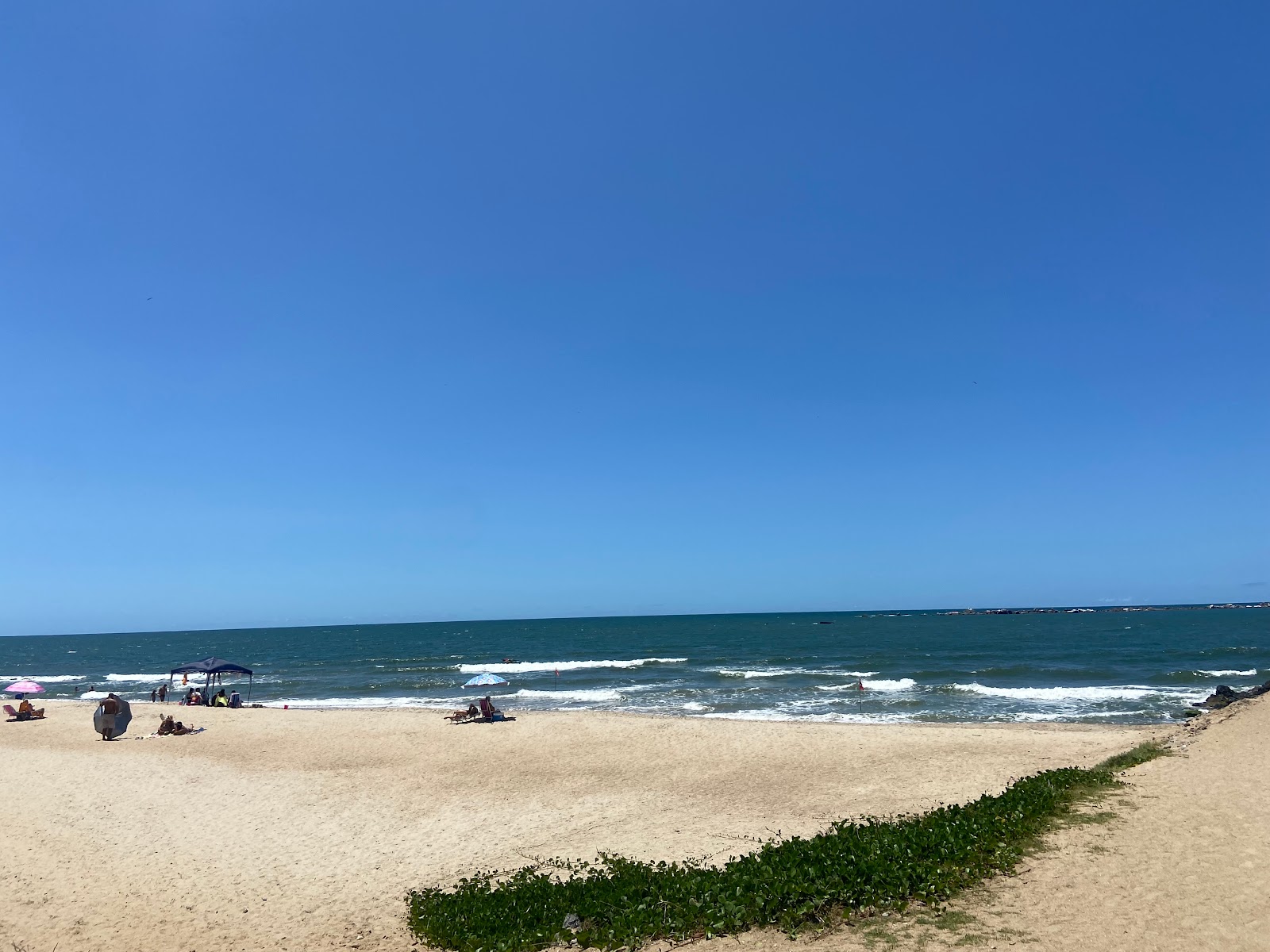 Foto von Strand von Barra Velha mit sehr sauber Sauberkeitsgrad
