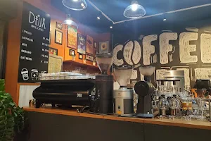Deux Coffee Roasters Arena Shops image